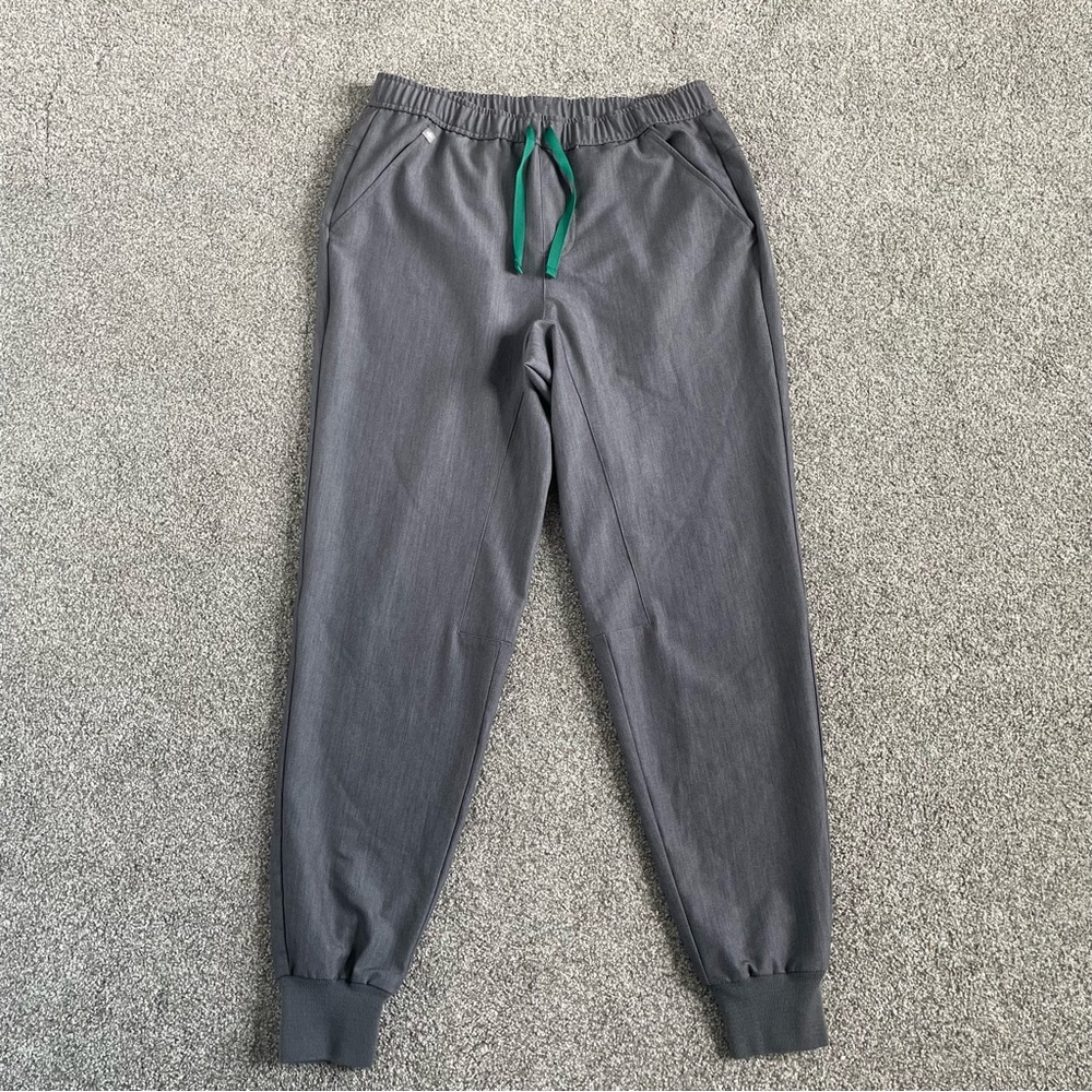 Figs Scrubs Pants Joggers Women’s Technical Collection Gray Size Medium